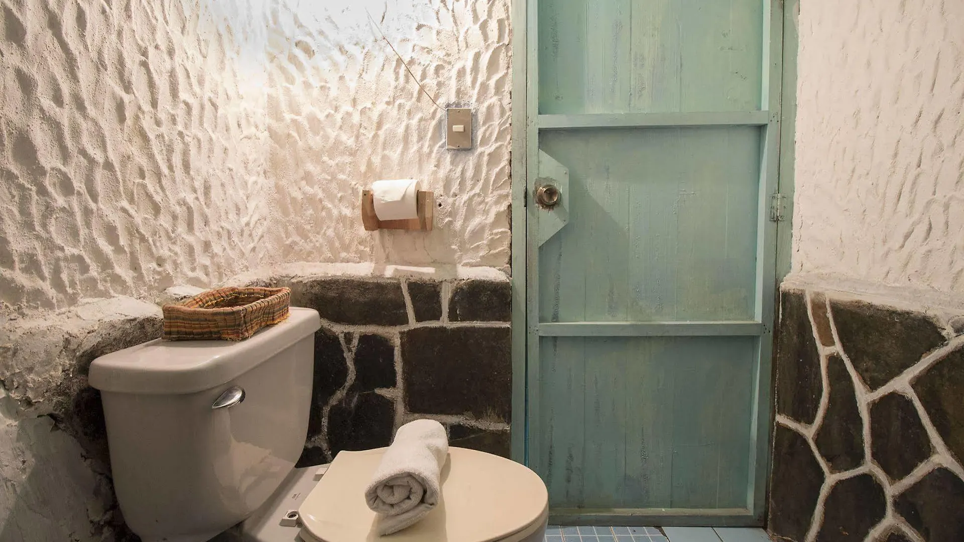 Eco Suites Uxlabil Guatemala Hotel